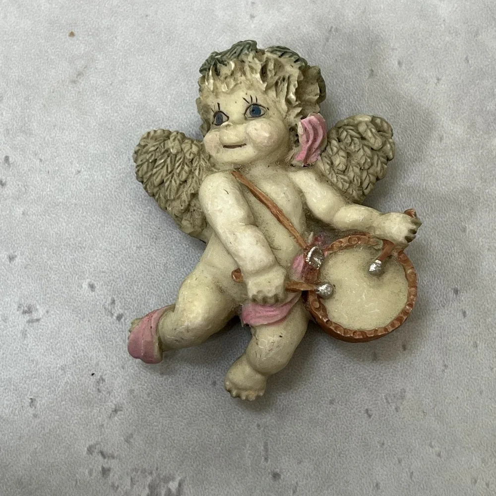 Vintage Artmark Cherub Angel Refrigerator Magnet Drumming Cupid Resin Figurine